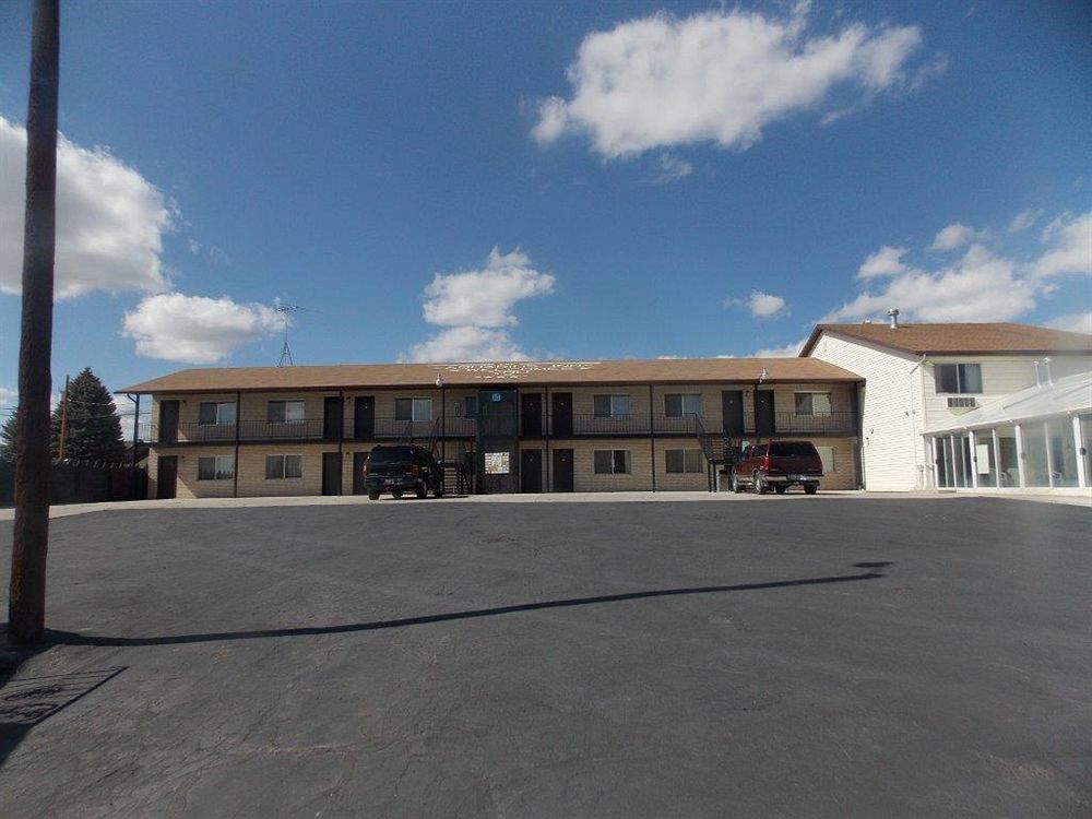 Aquarius Inn Bicknell Экстерьер фото